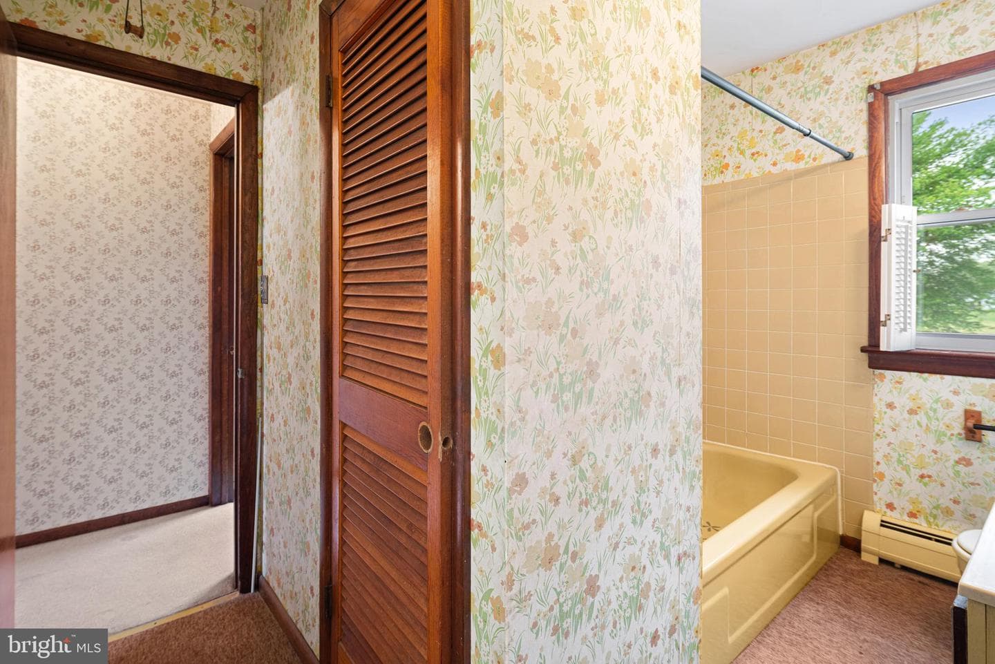 557 Media Road photo 17