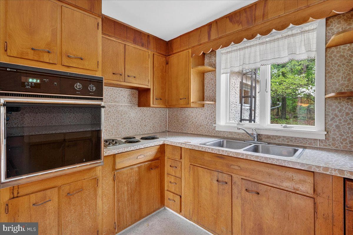 1740 Harmonyville Road photo 15