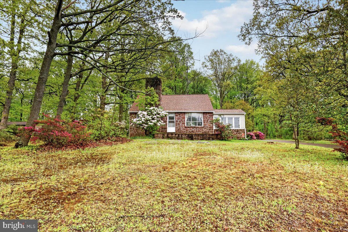 1740 Harmonyville Road photo 3