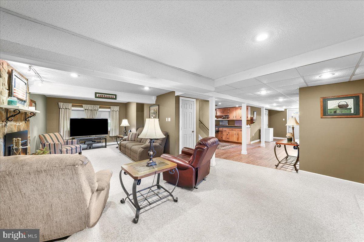 691 State Road photo 23