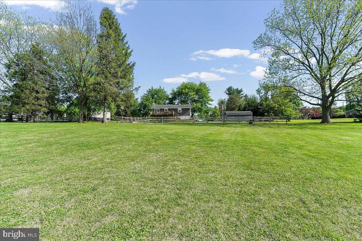 691 State Road photo 3