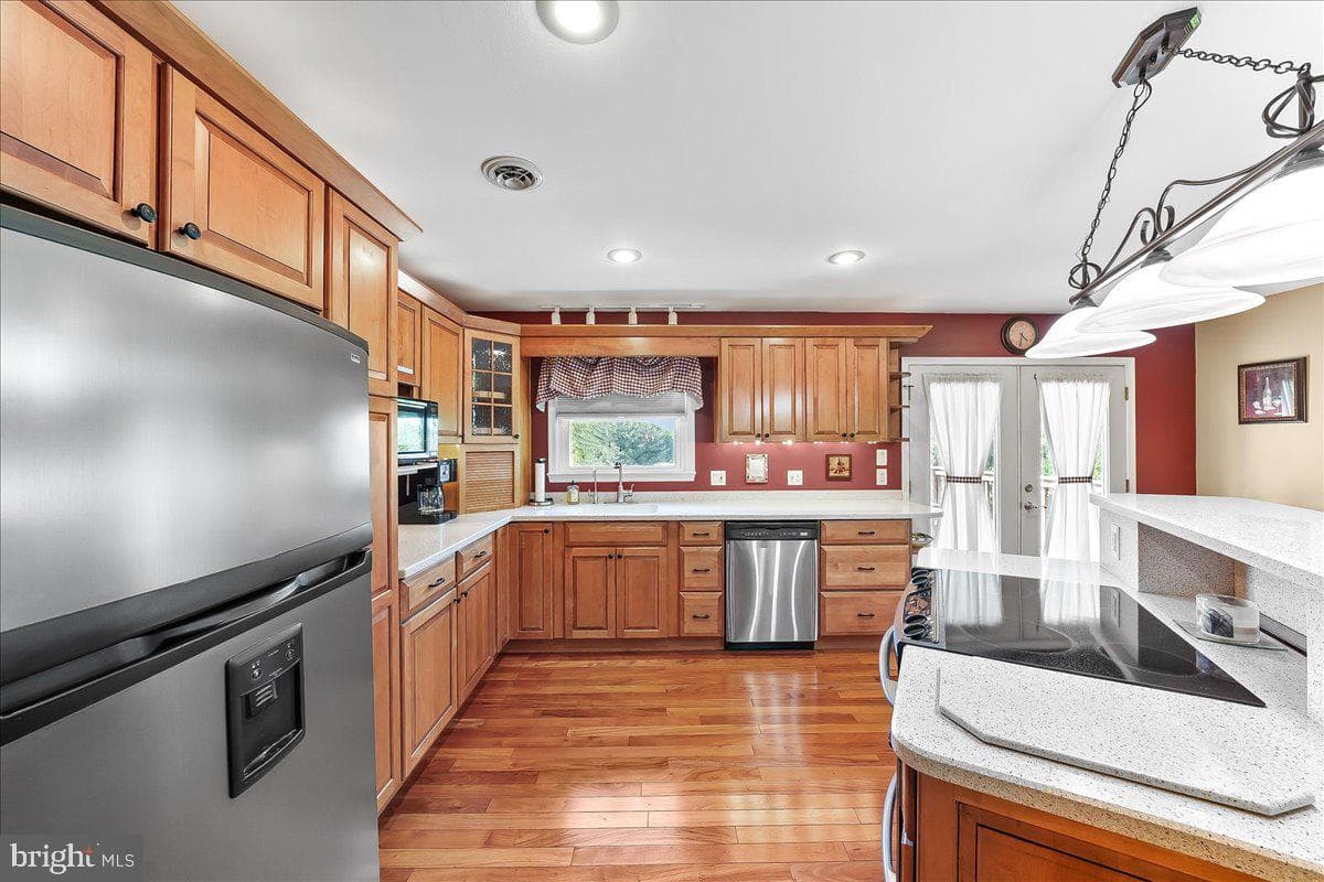 691 State Road photo 7