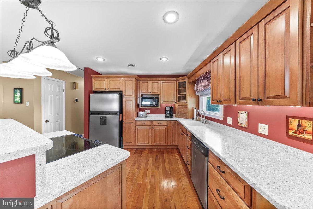 691 State Road photo 9