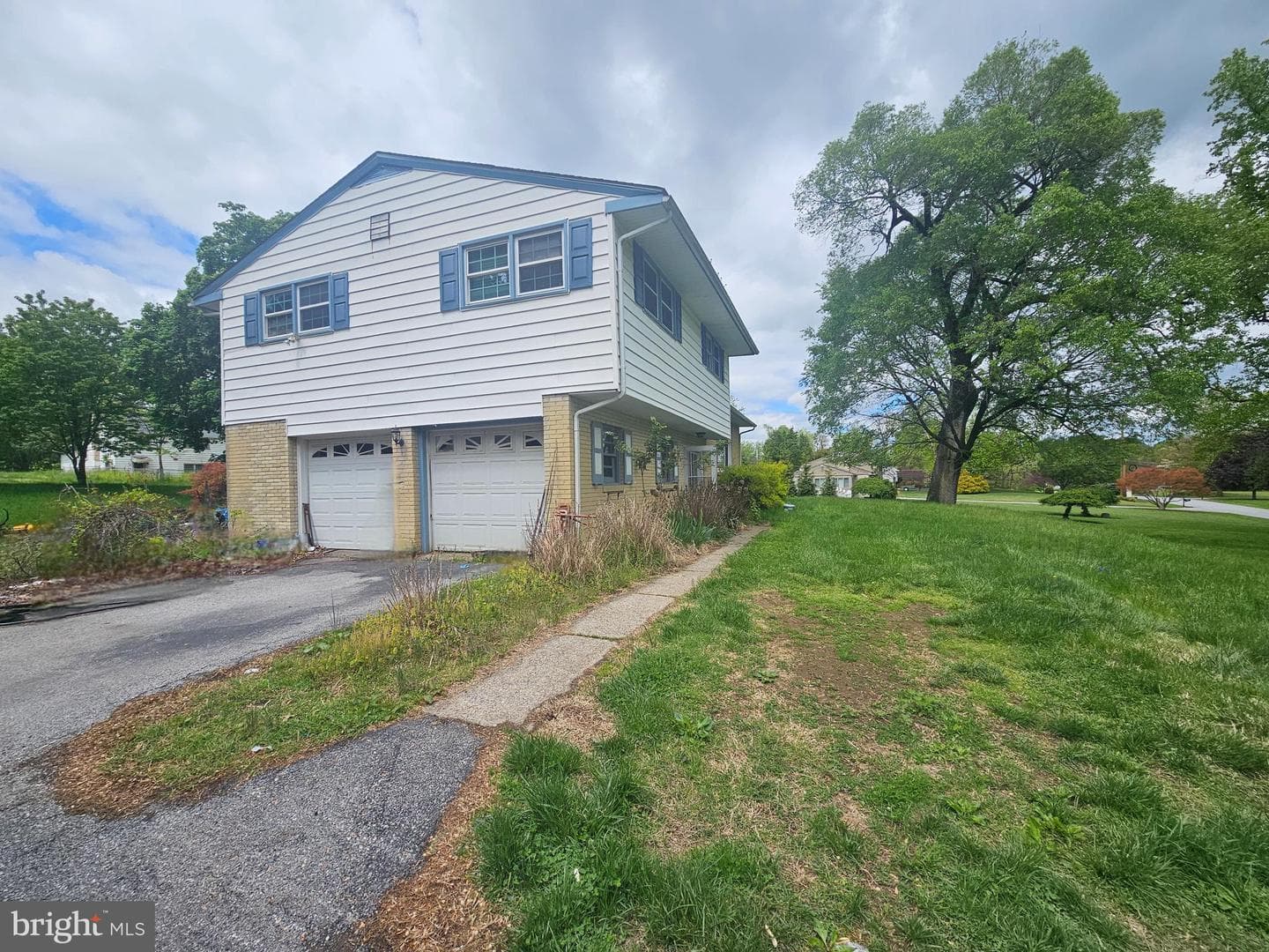 1256 Surrey Road photo 2