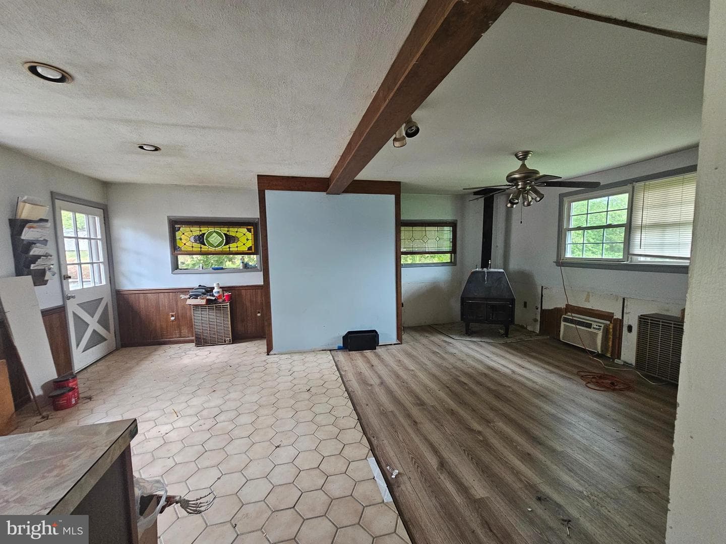 1256 Surrey Road photo 5
