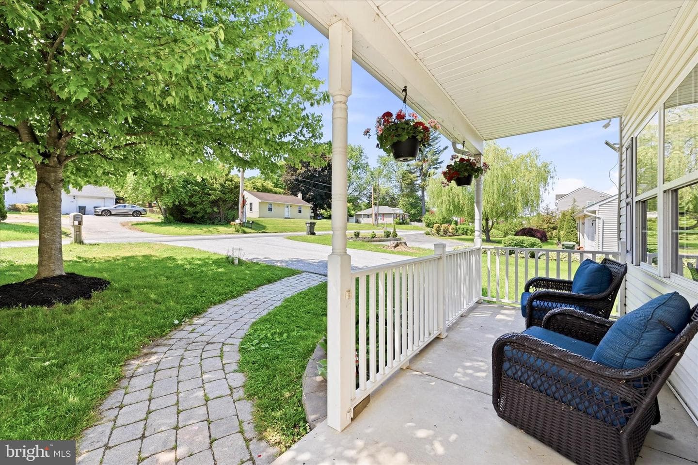 3815 Hazelwood Avenue photo 3