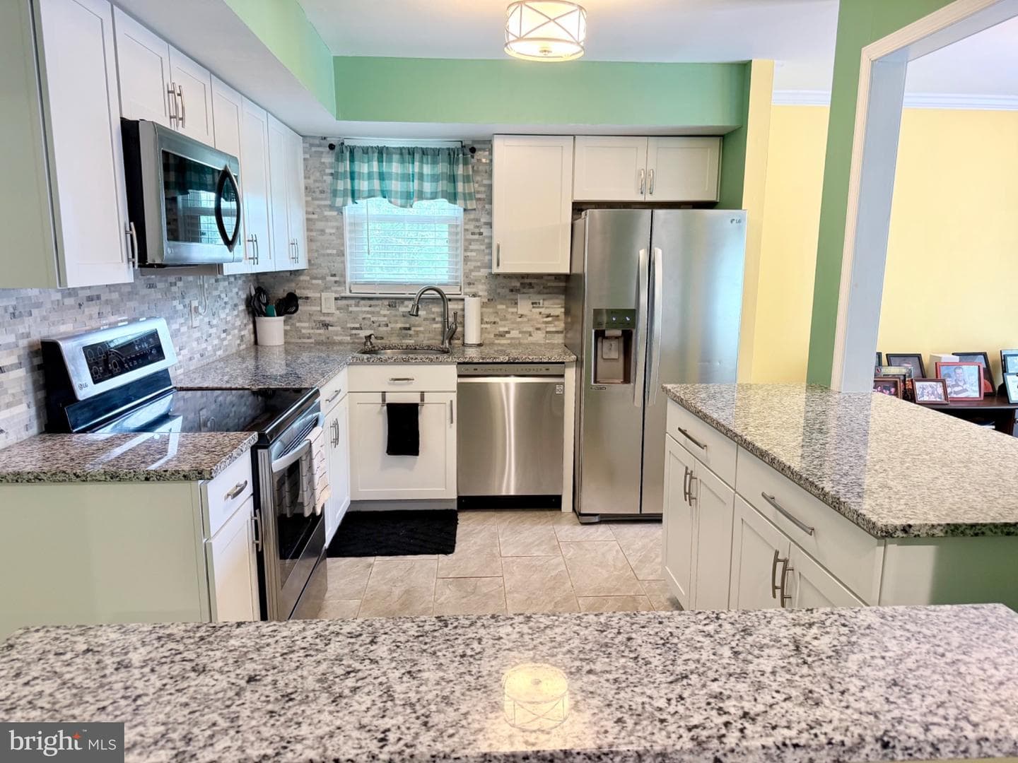 111 Argyll Court #12 photo 6