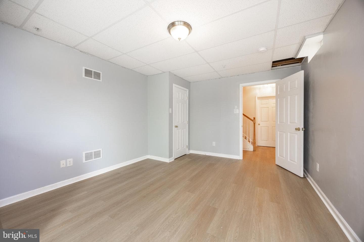 223 Silverbell Court photo 30