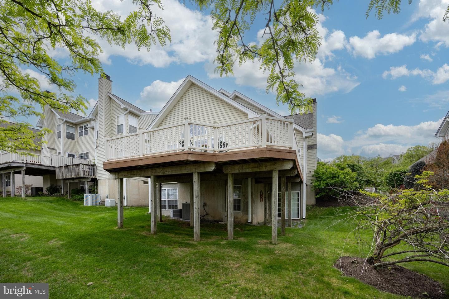 223 Silverbell Court photo 41