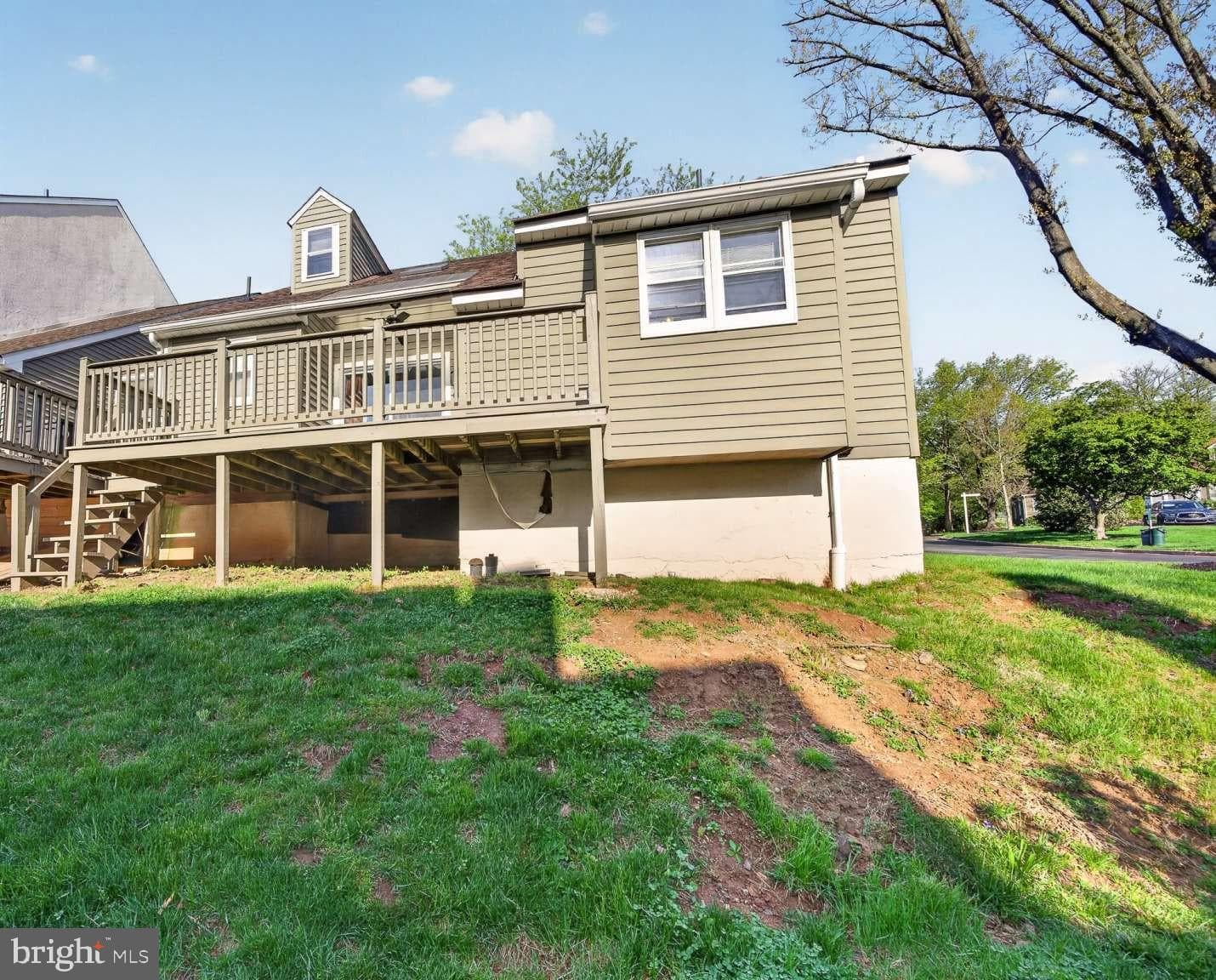 1801 Saint Johnsbury Court photo 24