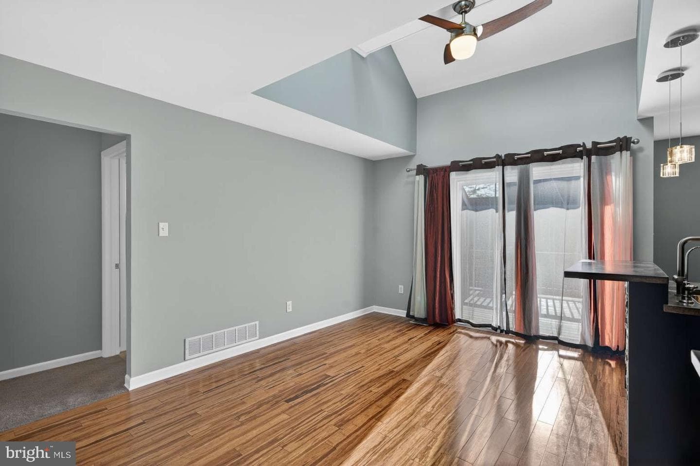 1801 Saint Johnsbury Court photo 4