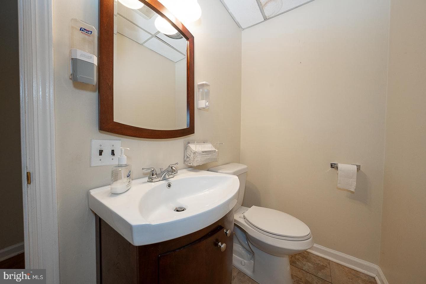 61 Cassatt Avenue photo 49