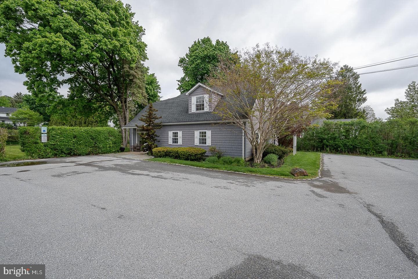 61 Cassatt Avenue photo 68