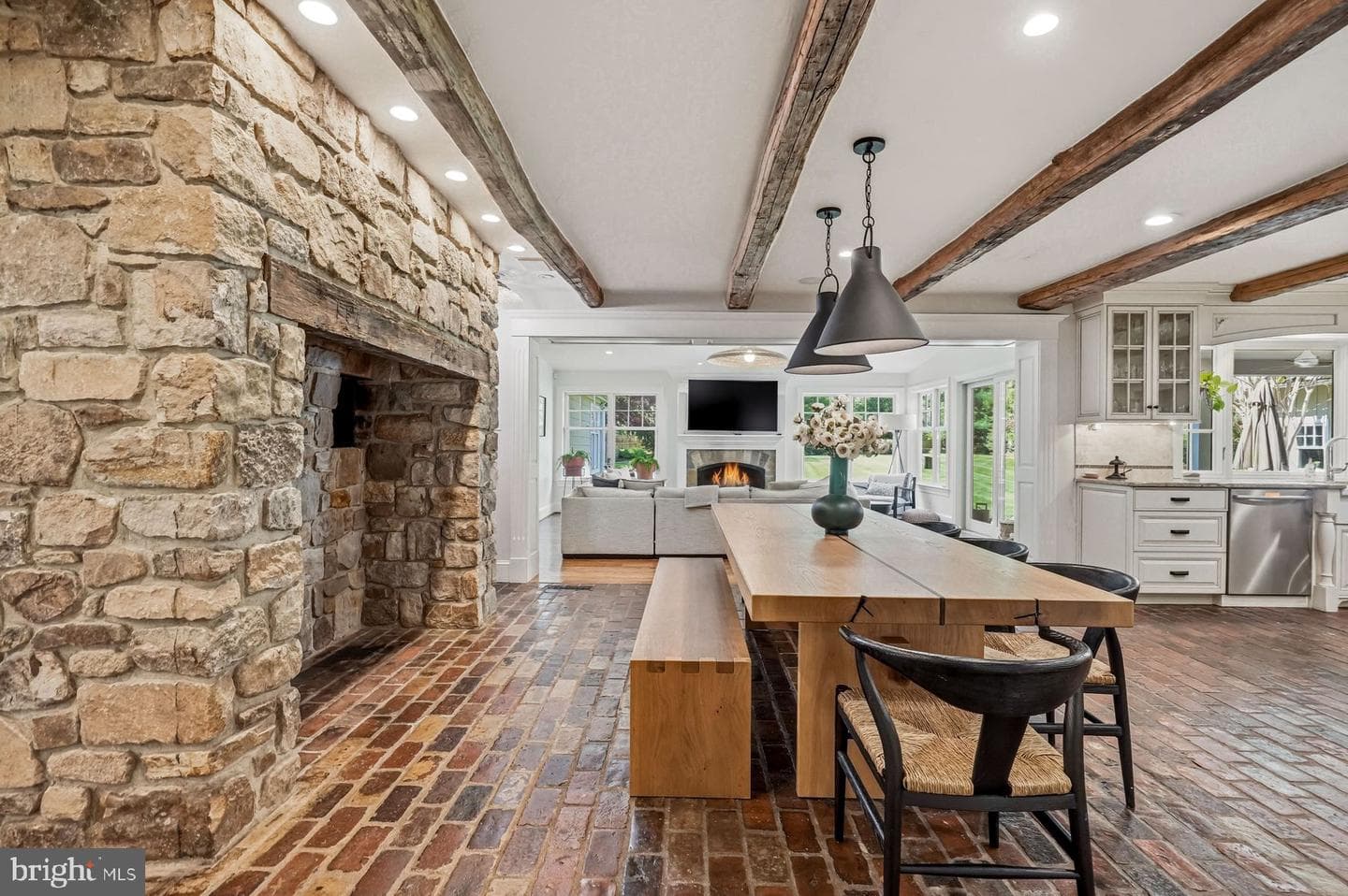 1295 Argyle Road photo 12