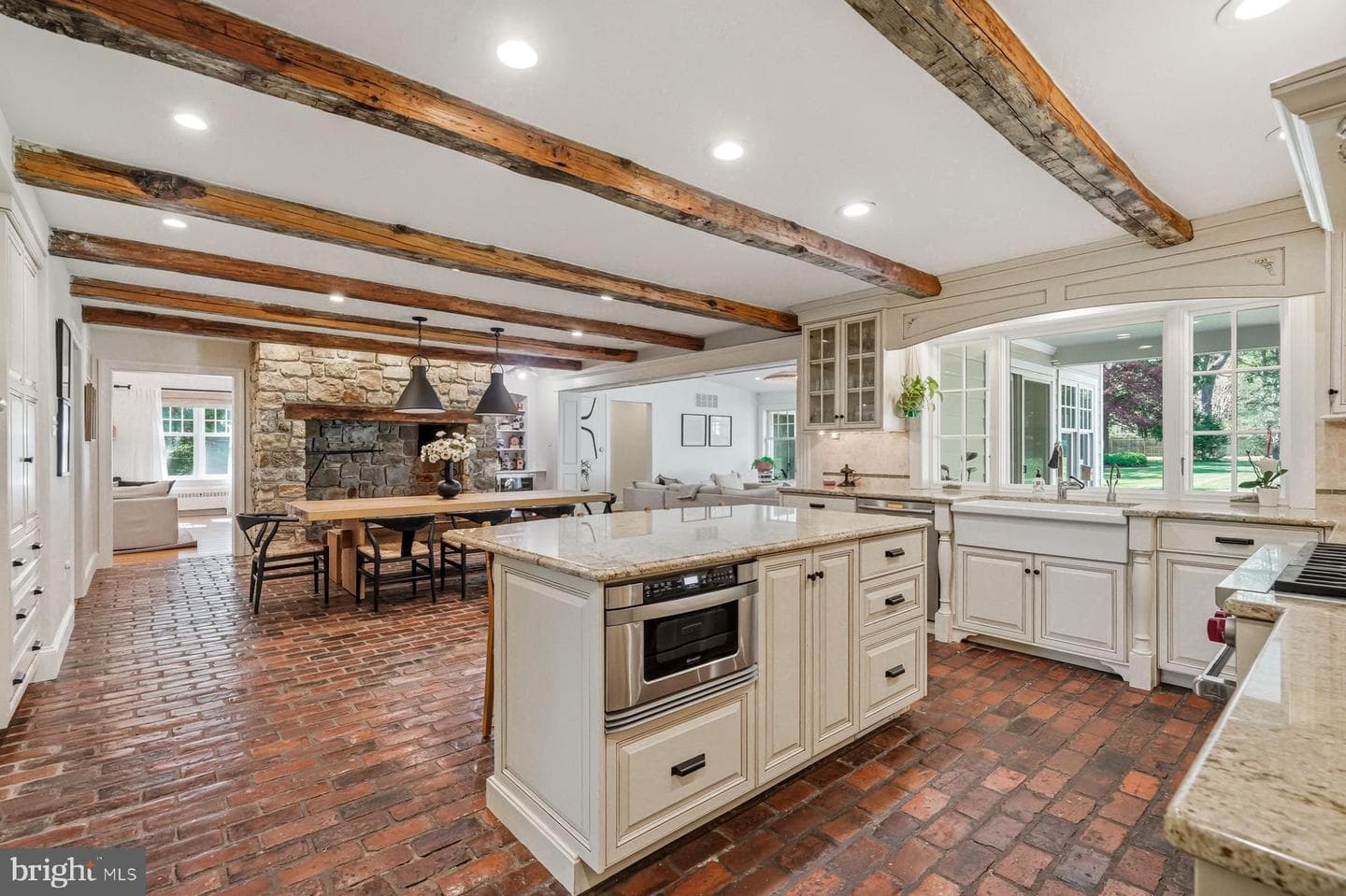 1295 Argyle Road photo 19