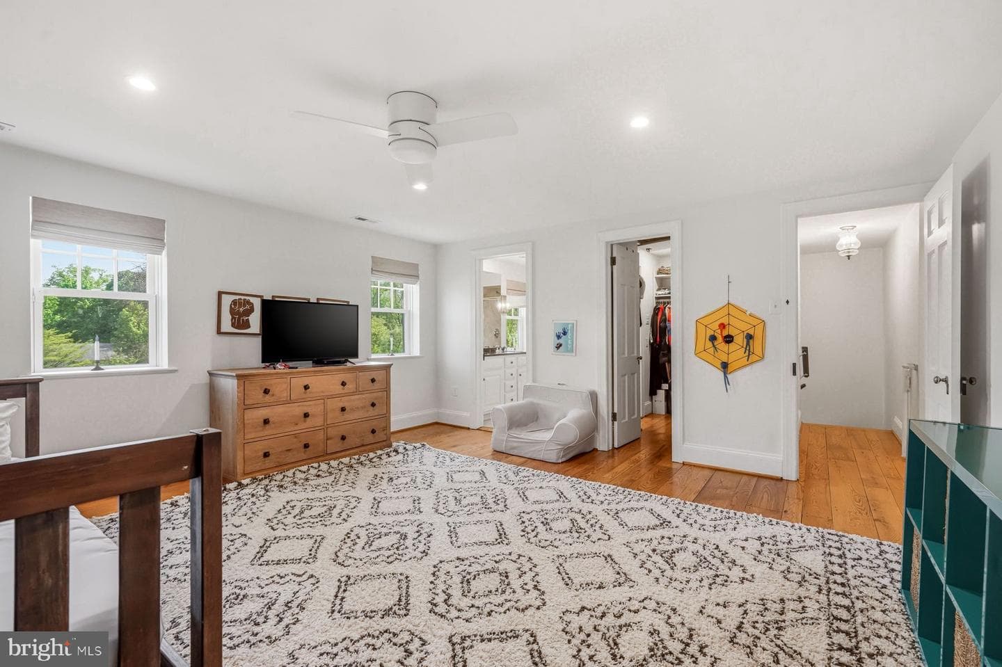 1295 Argyle Road photo 31