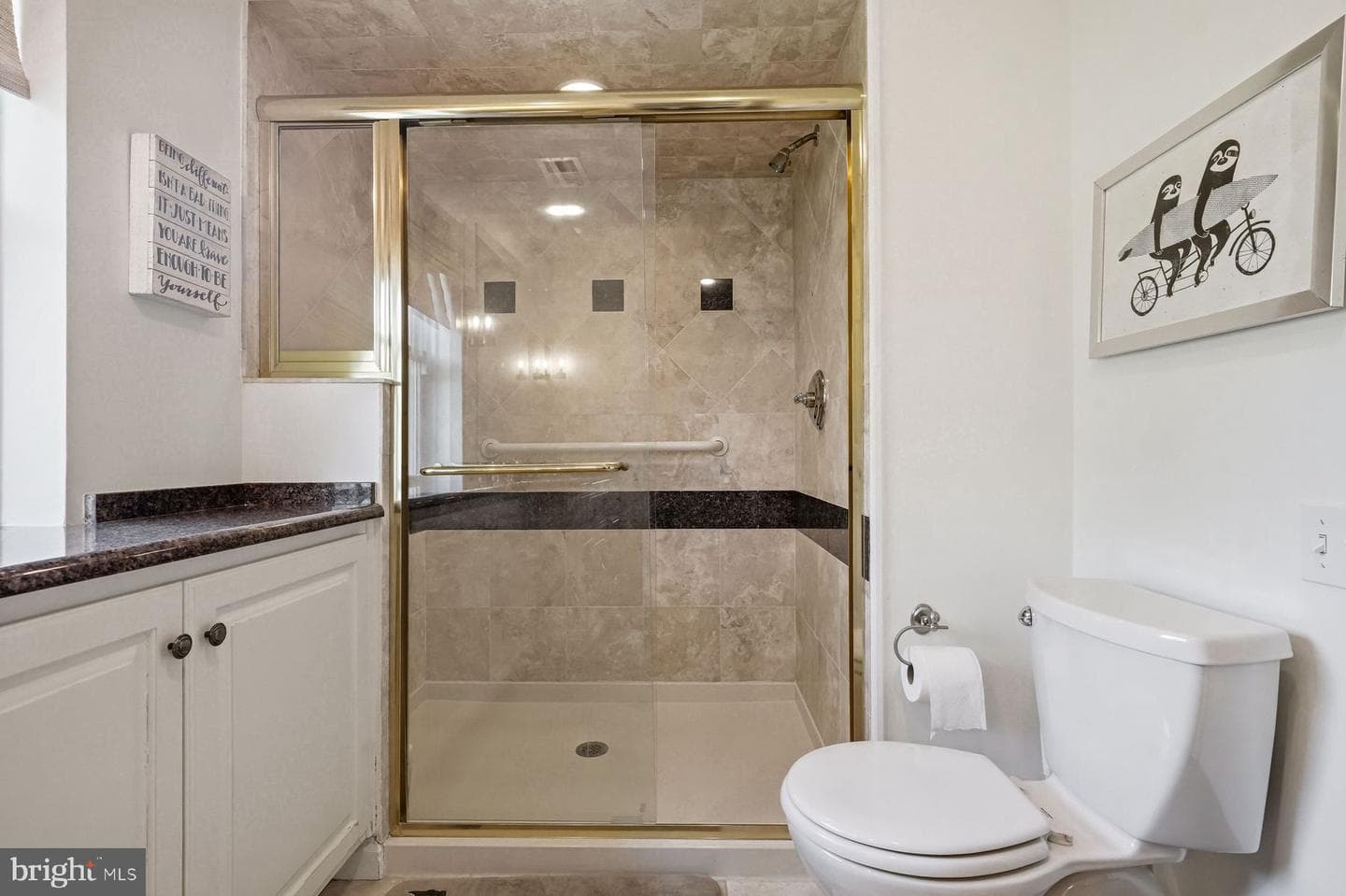 1295 Argyle Road photo 33