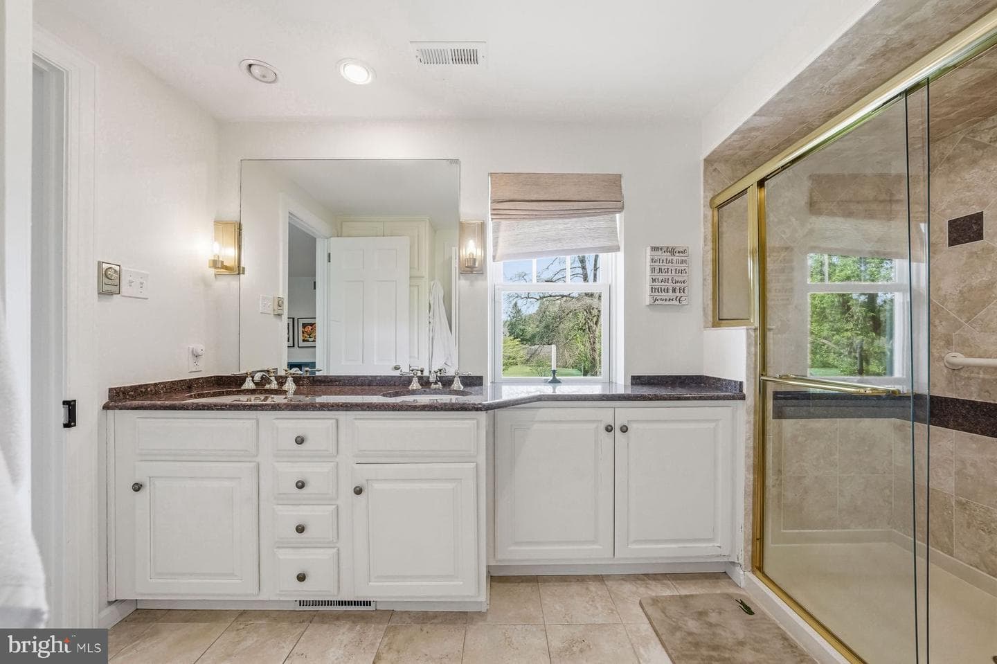 1295 Argyle Road photo 34