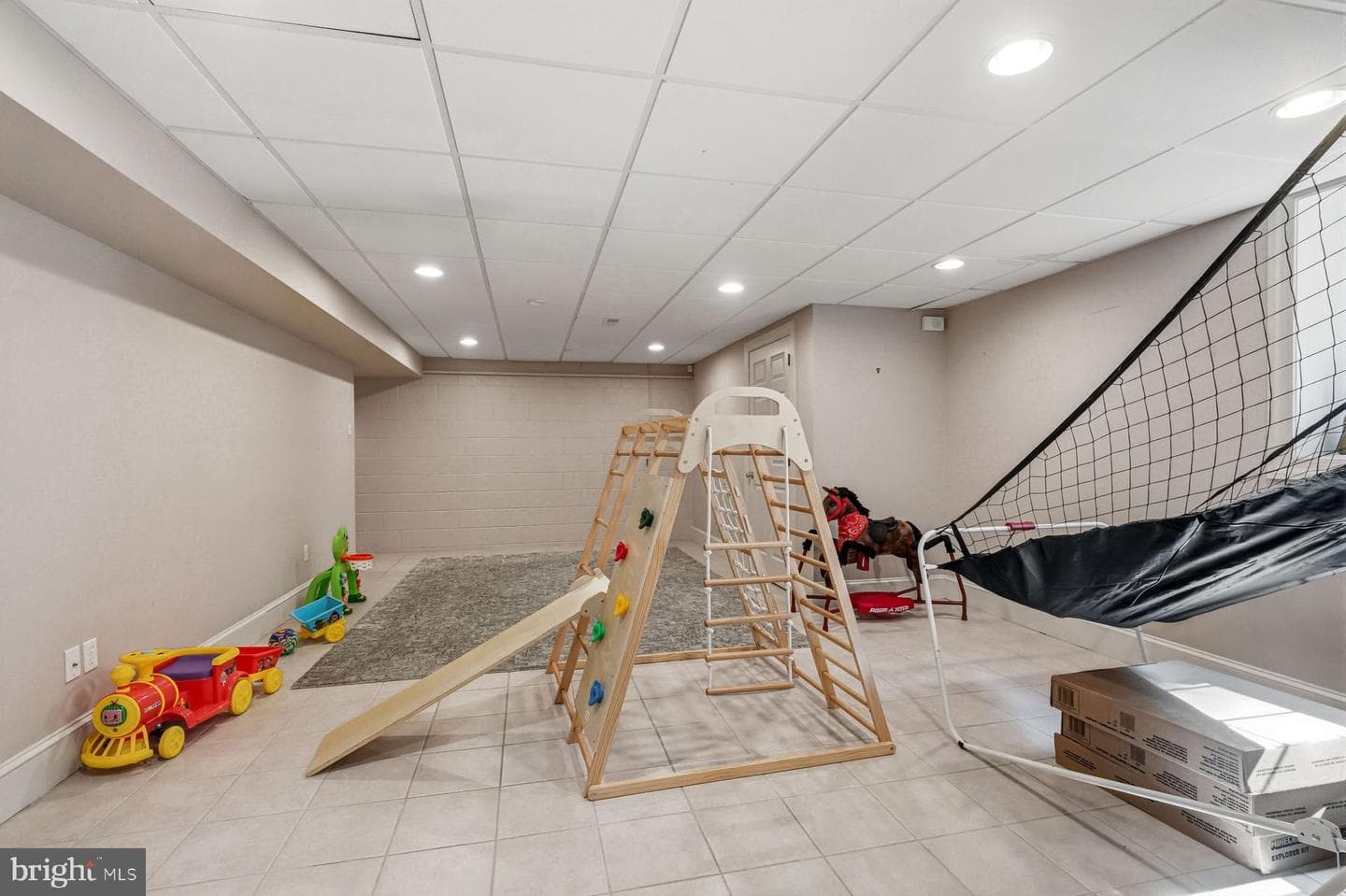 1295 Argyle Road photo 41