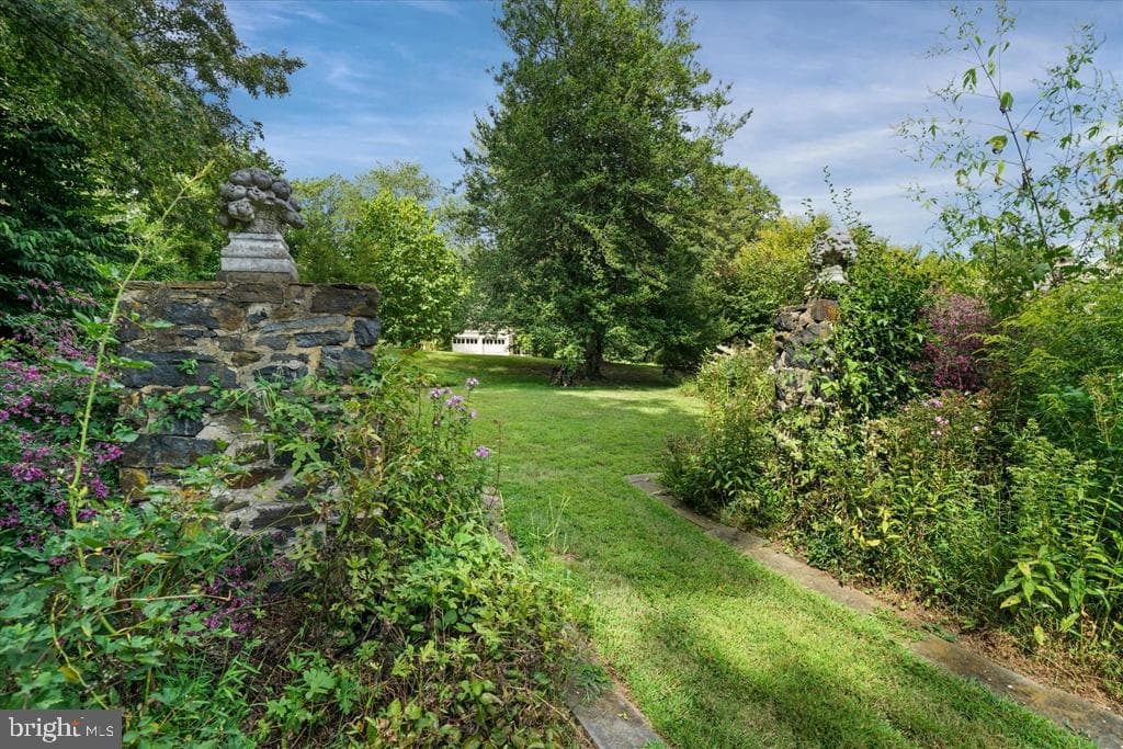 818 Burrows Run Road photo 54