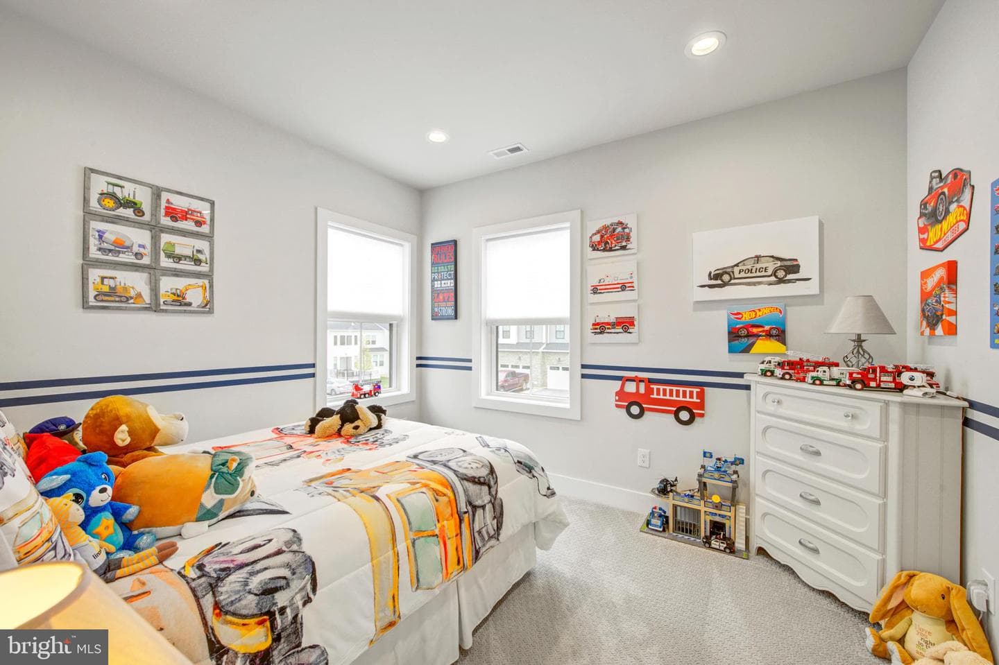 587 Trifecta Road photo 28