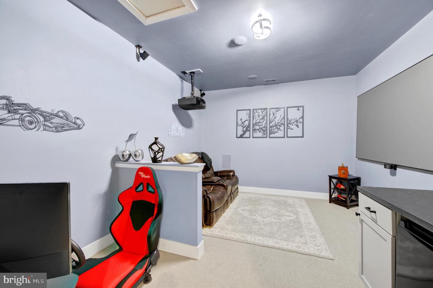 587 Trifecta Road photo 32