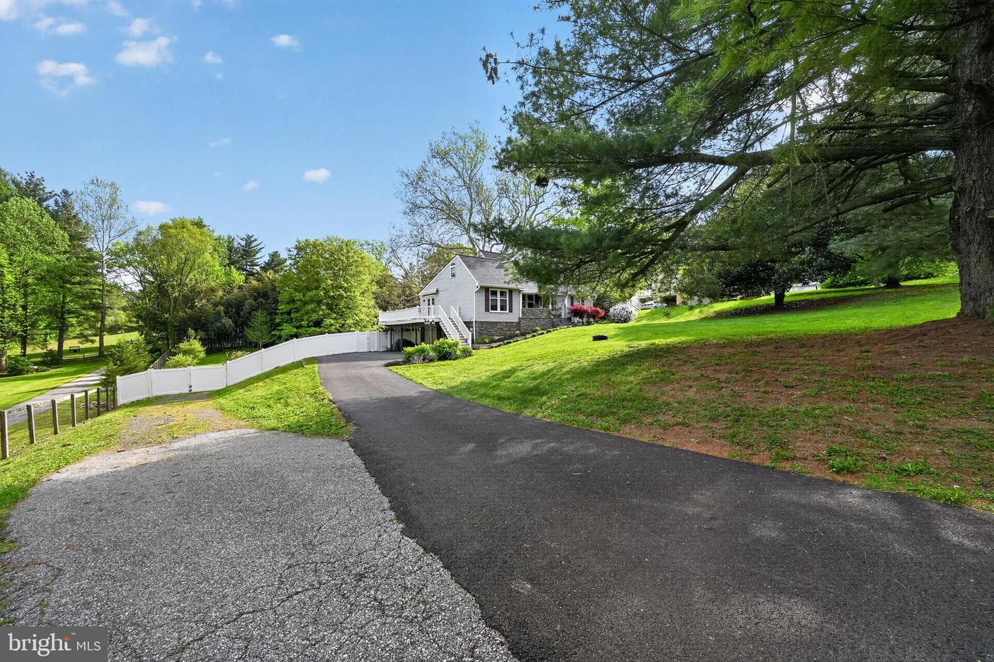 134 Galloping Hill Road photo 30