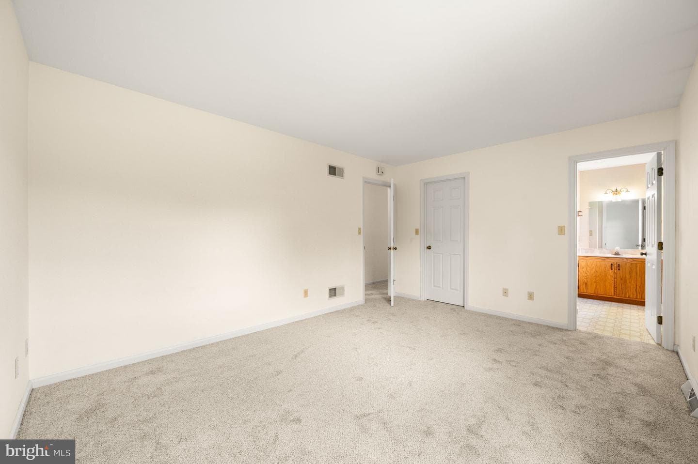 155 Freedom Valley Circle photo 25