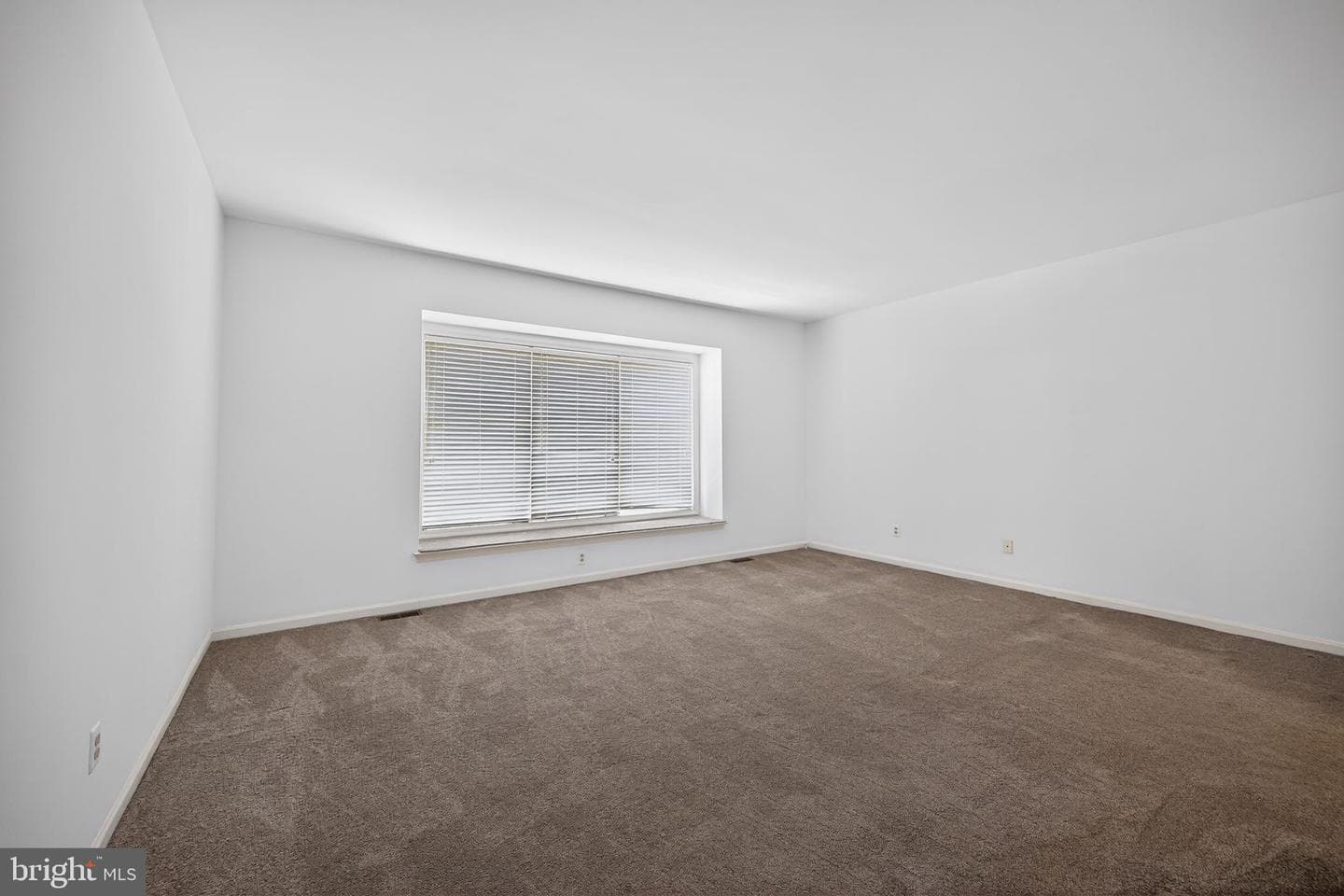 530 Gramercy Lane photo 14