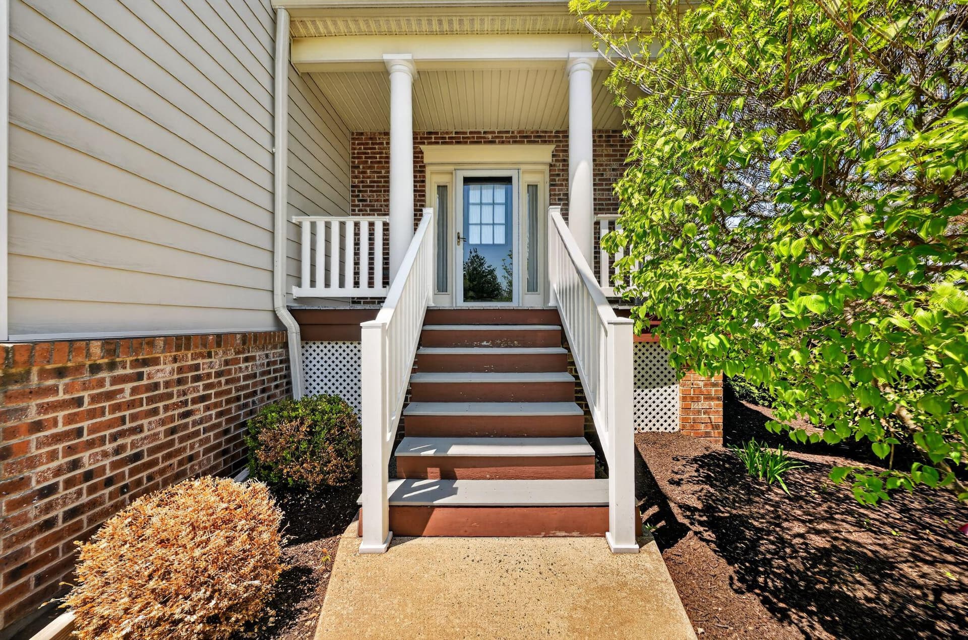 530 Gramercy Lane photo 2