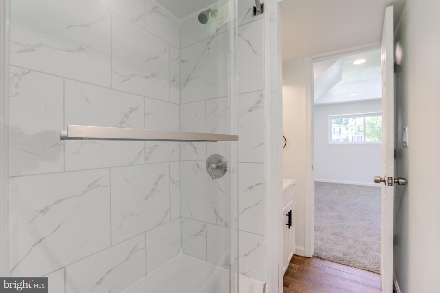 970 Kingsway Drive photo 42
