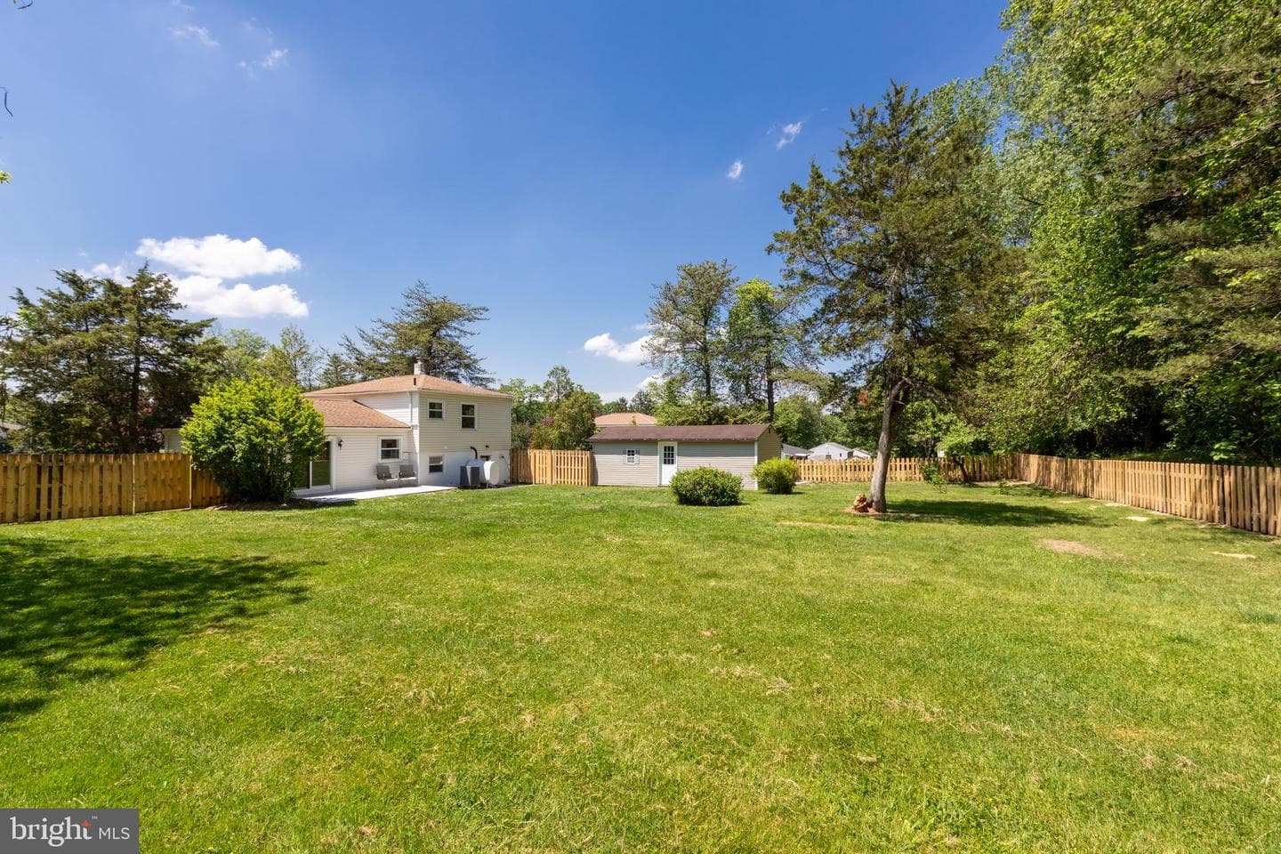 970 Kingsway Drive photo 45