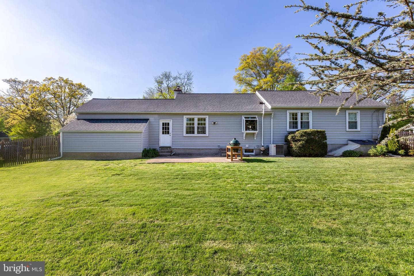 117 Hillside Road photo 36