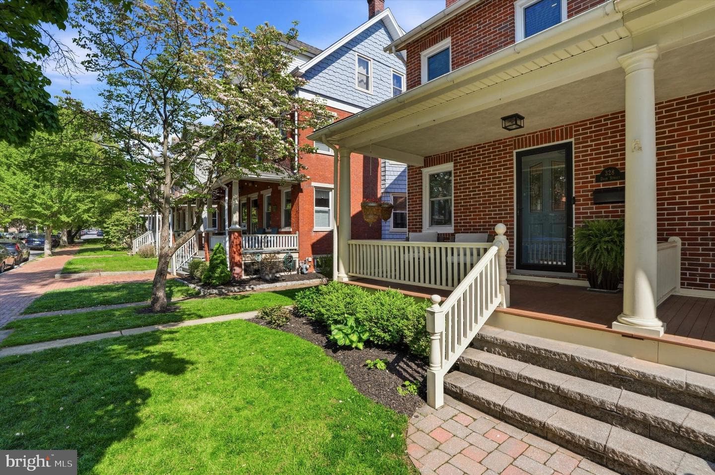 328 Dean Street photo 3