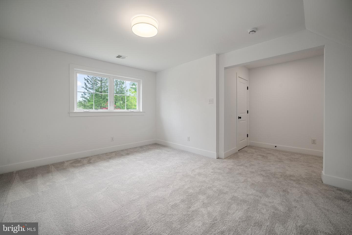 634 Highland Avenue photo 27