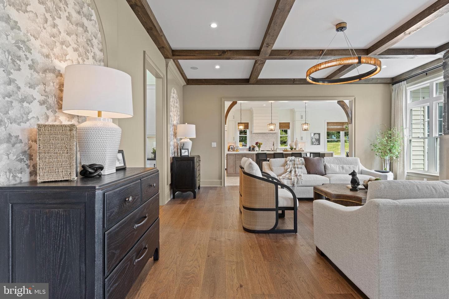 157 Lexington Manor photo 5
