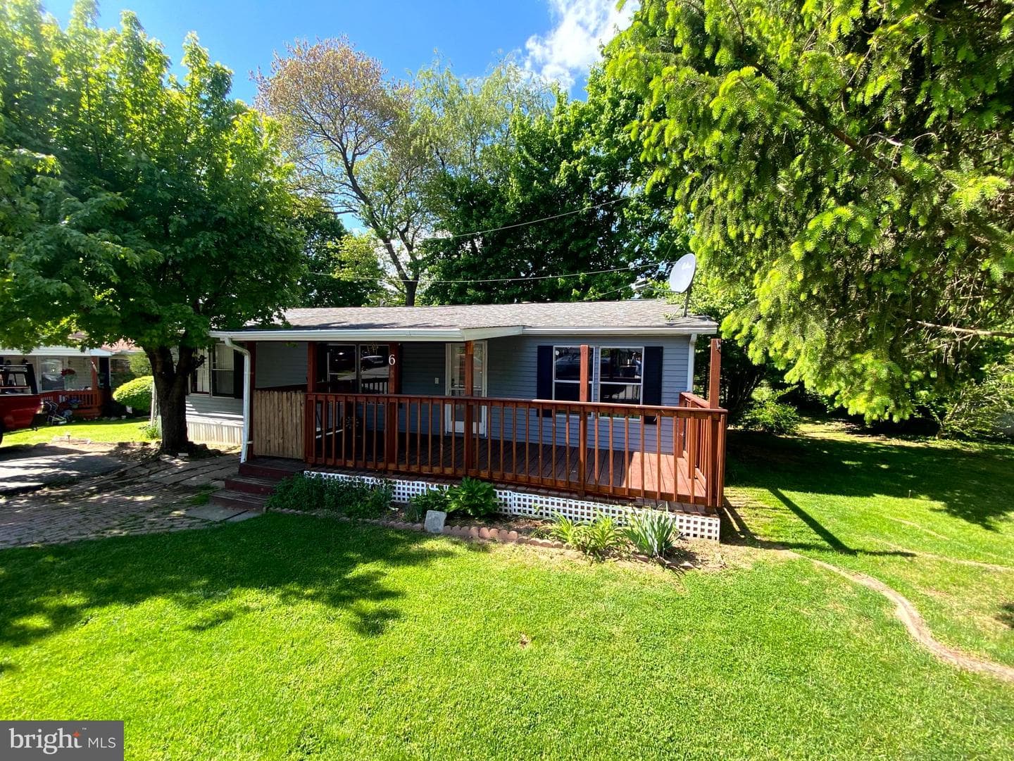 6 Londonderry Court, Cochranville