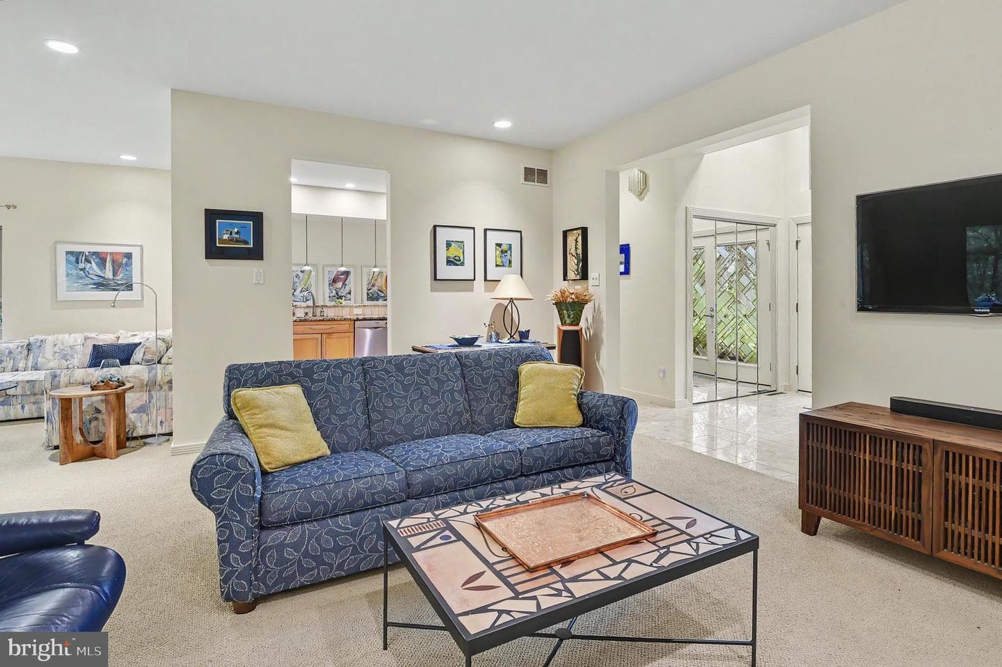 8 Adams Way photo 12