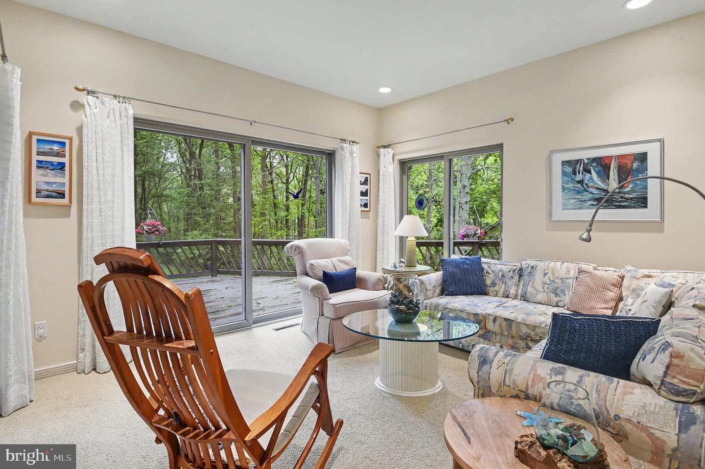 8 Adams Way photo 14