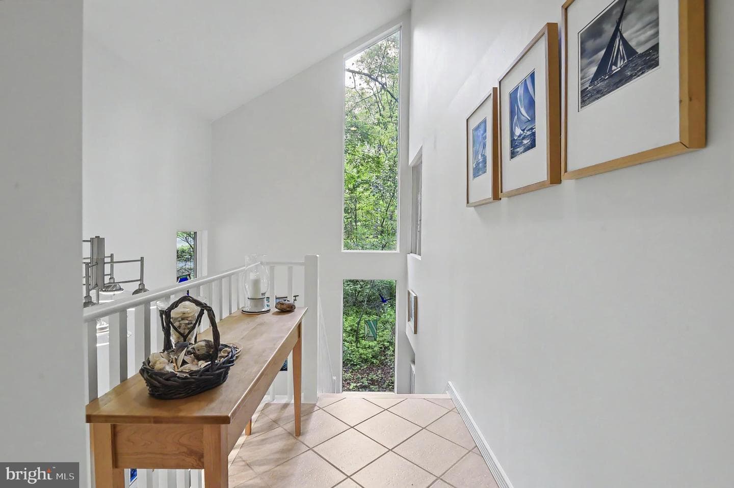 8 Adams Way photo 32