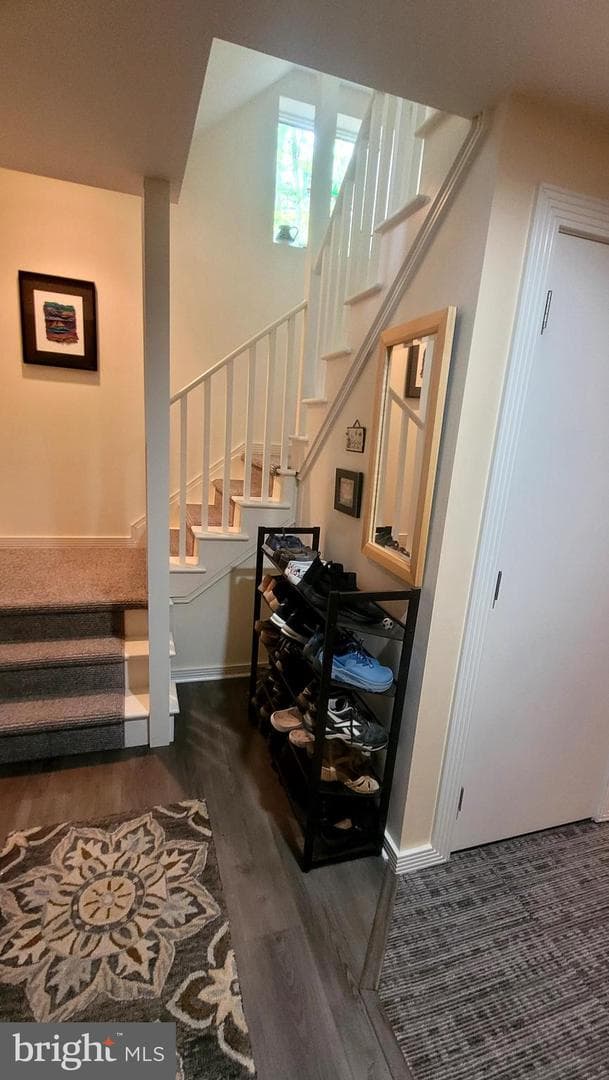 8 Adams Way photo 42