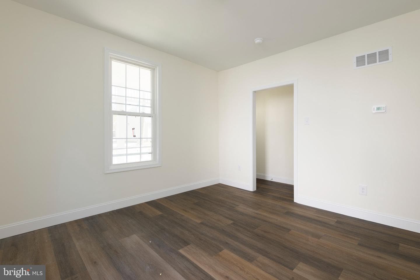 448 Broad Street photo 5