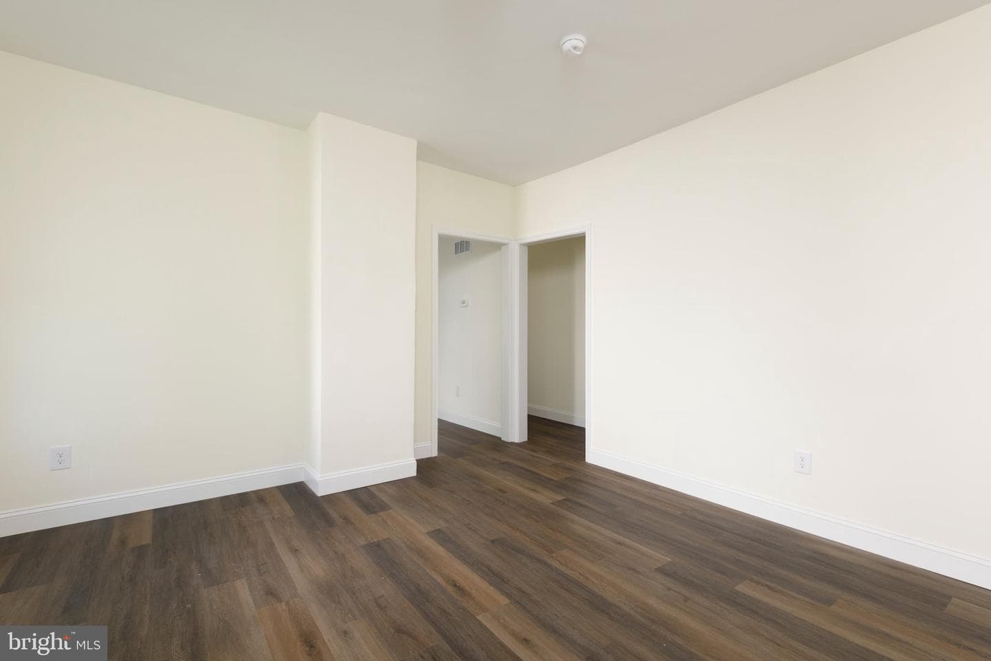 448 Broad Street photo 6