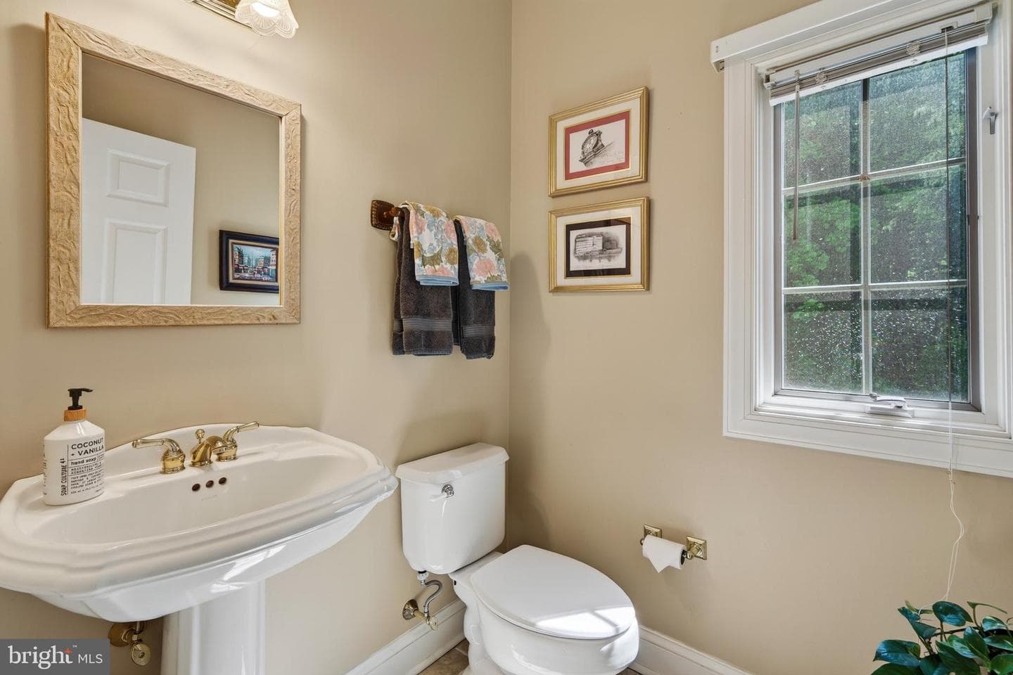 1413 Hampton Drive photo 16