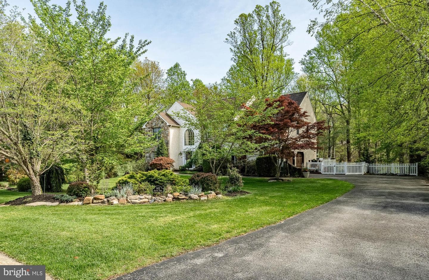 1413 Hampton Drive photo 3