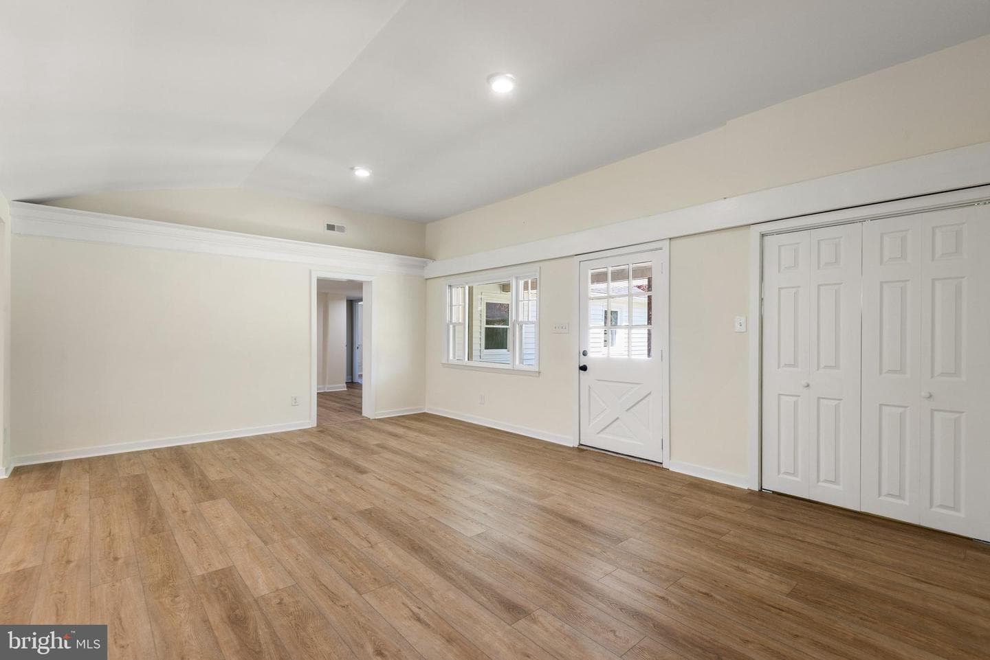 502 Rock Raymond Road photo 4