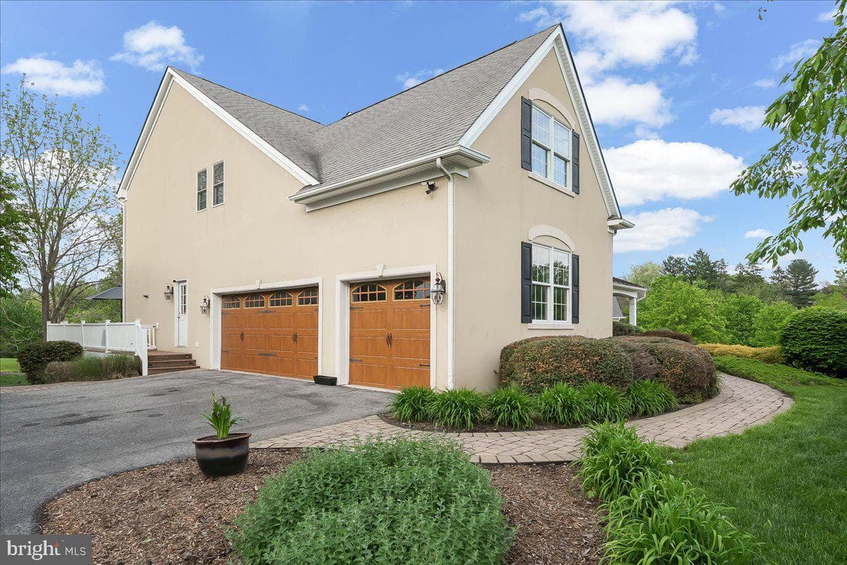 134 Portmarnock Drive photo 58