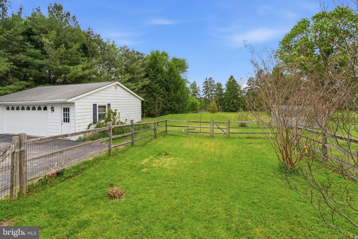 3250 Manor Road photo 12