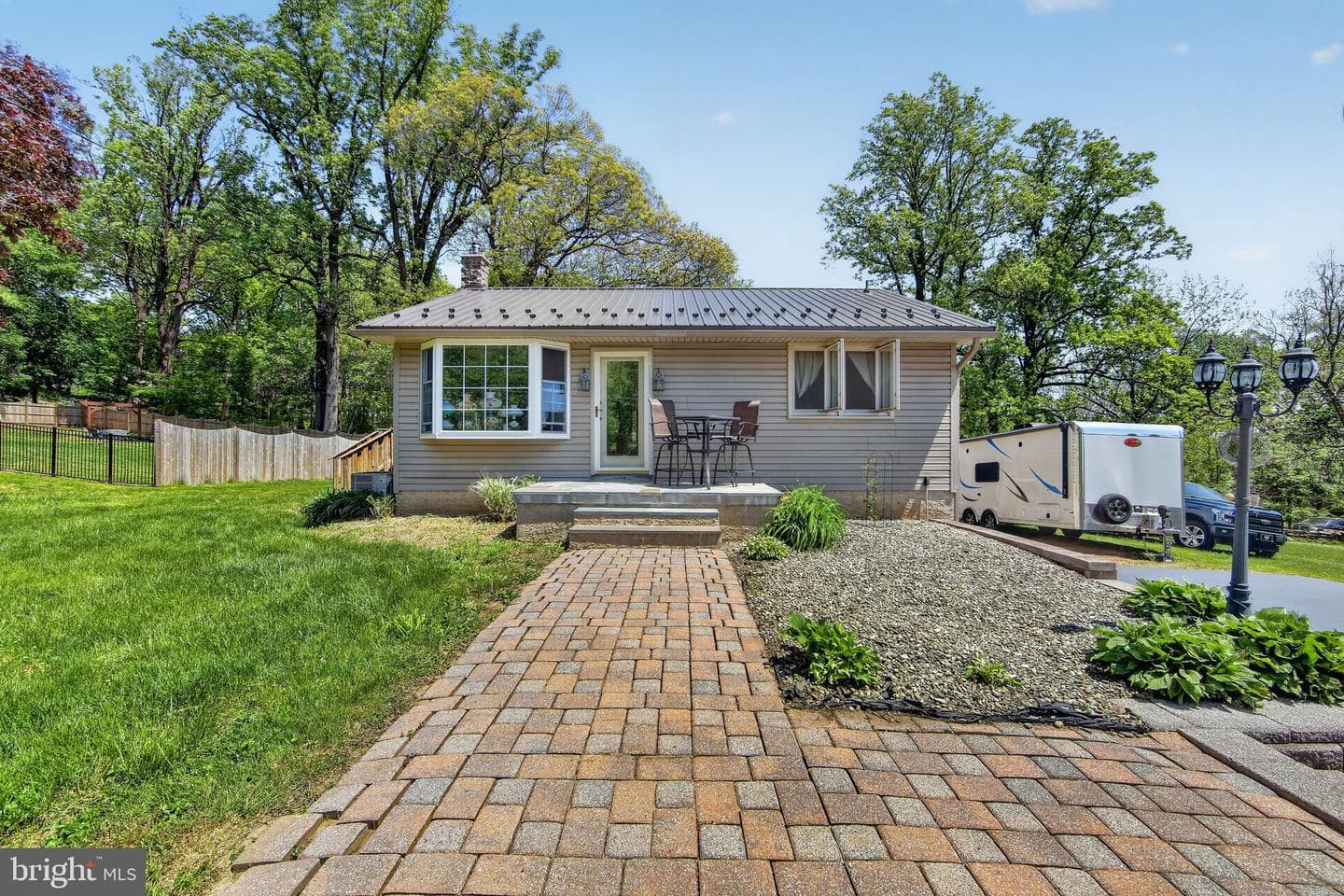 215 N Limestone Road