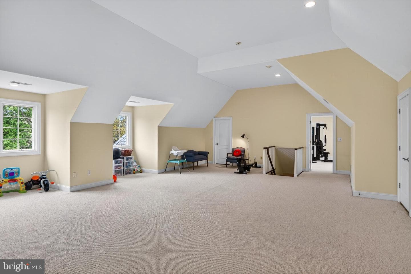 606 Longchamps Drive photo 43